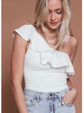 NWOT Show Me Your Mumu Women’s One-Shoulder Ruffle Top - White